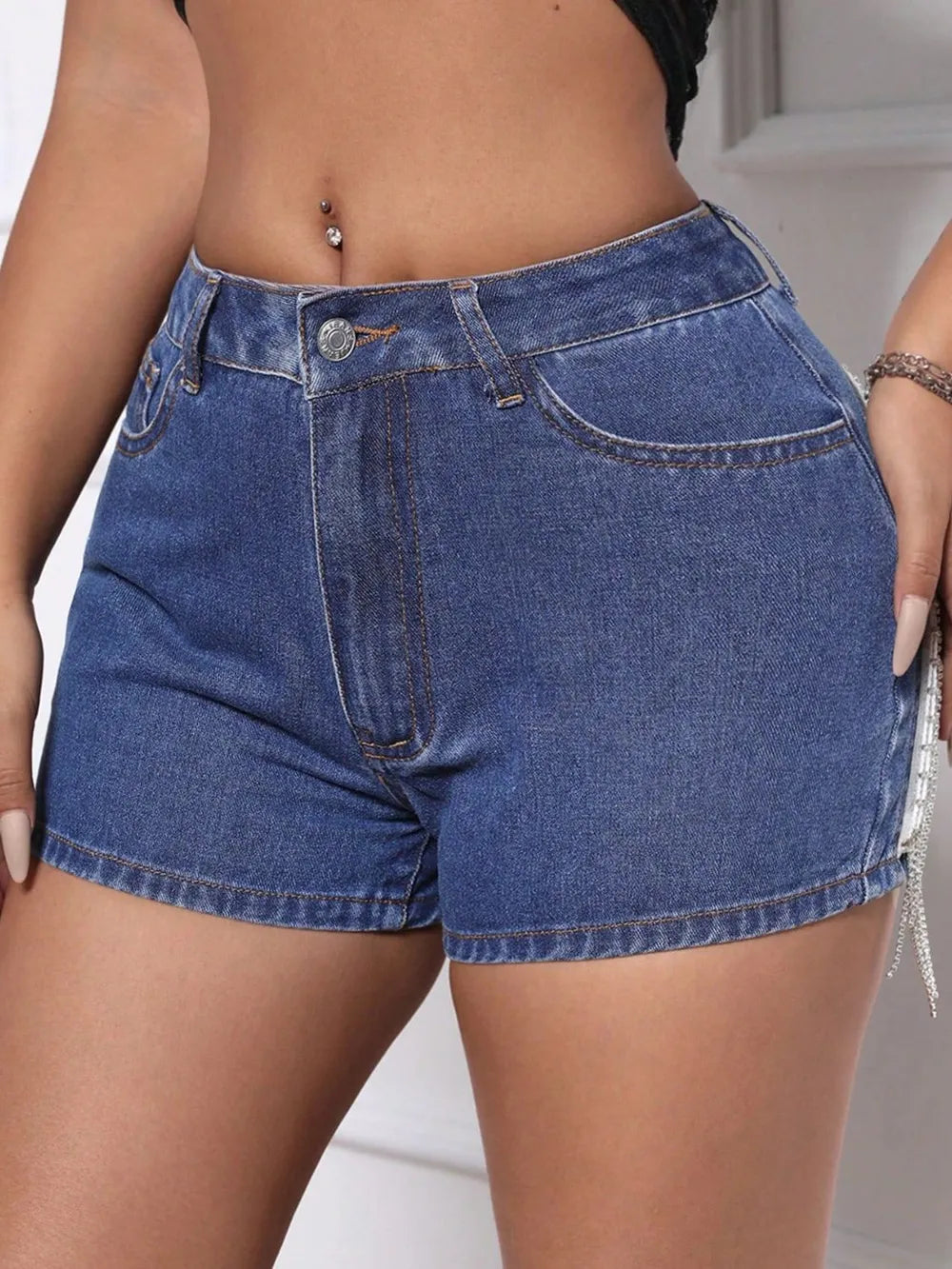 Fringe Back Denim Shorts with Pockets - Les secrets de Cath