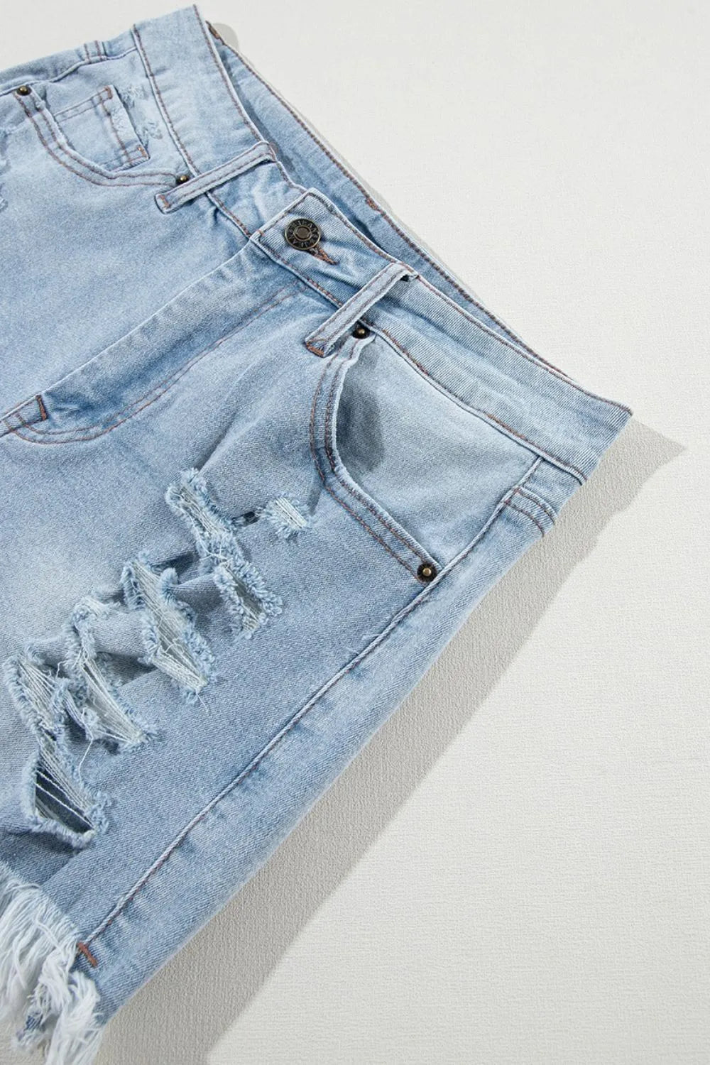 Distressed Raw Hem High Waist Denim Shorts - Les secrets de Cath