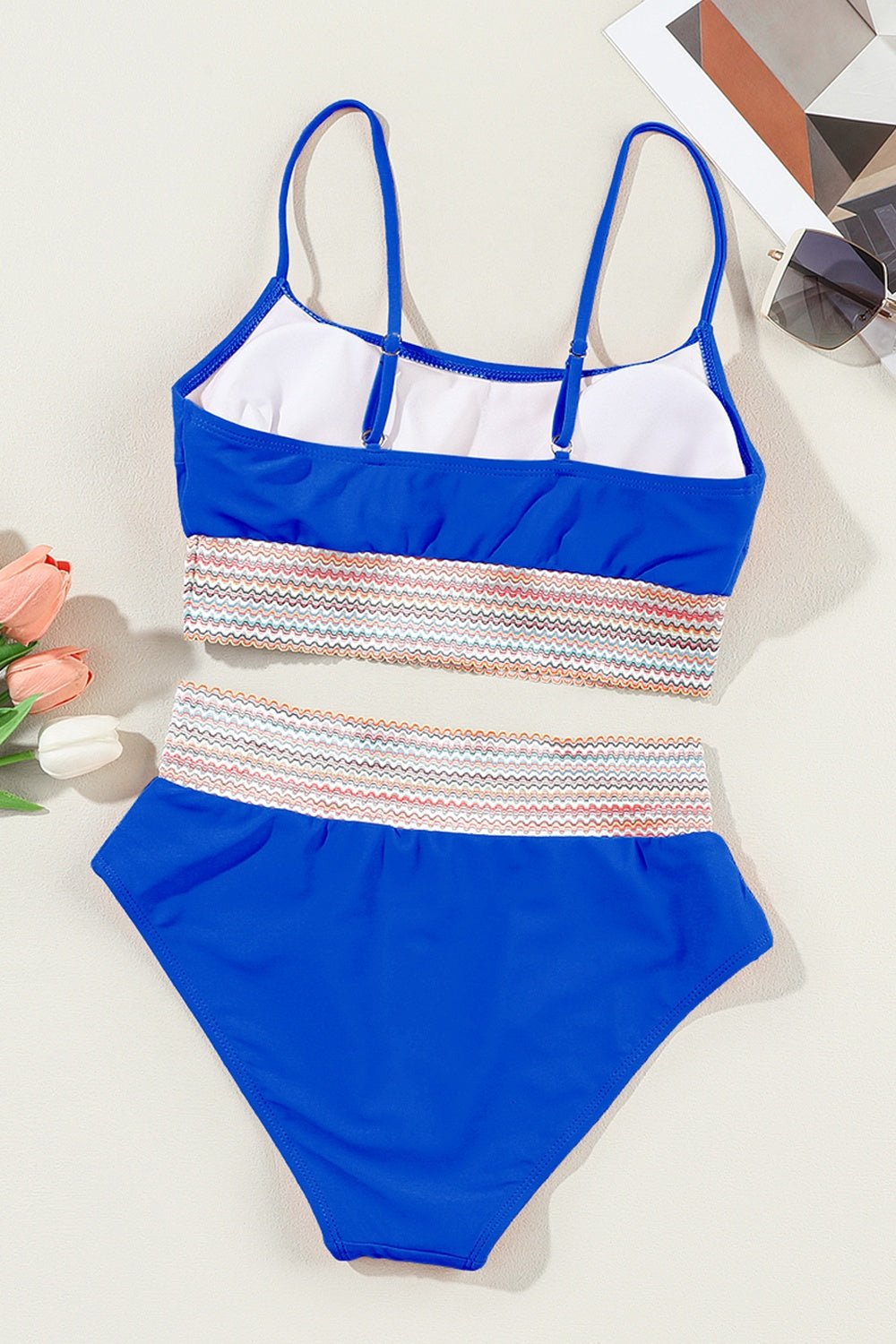Ensemble bikini à bretelles spaghetti et encolure dégagée - Les secrets de Cath