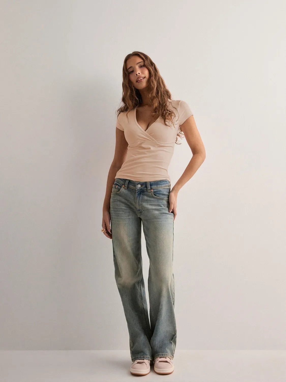 T-shirt à manches courtes avec surplis - Les secrets de Cath