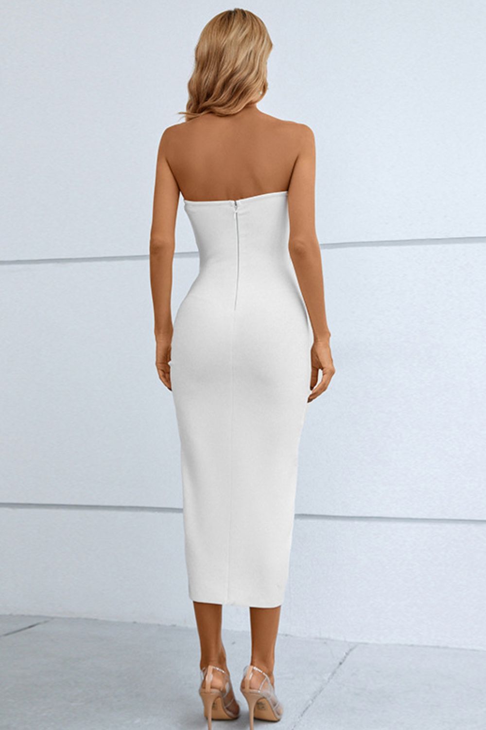 Robe bandage fendue sans bretelles avec cordon de serrage - Les secrets de Cath