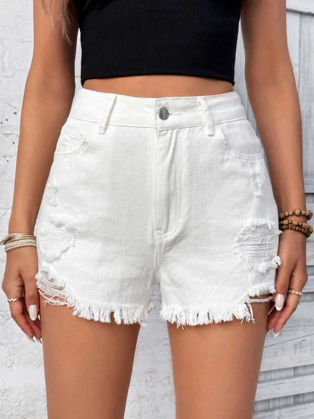Distressed Raw Hem High Rise Denim Shorts - Les secrets de Cath