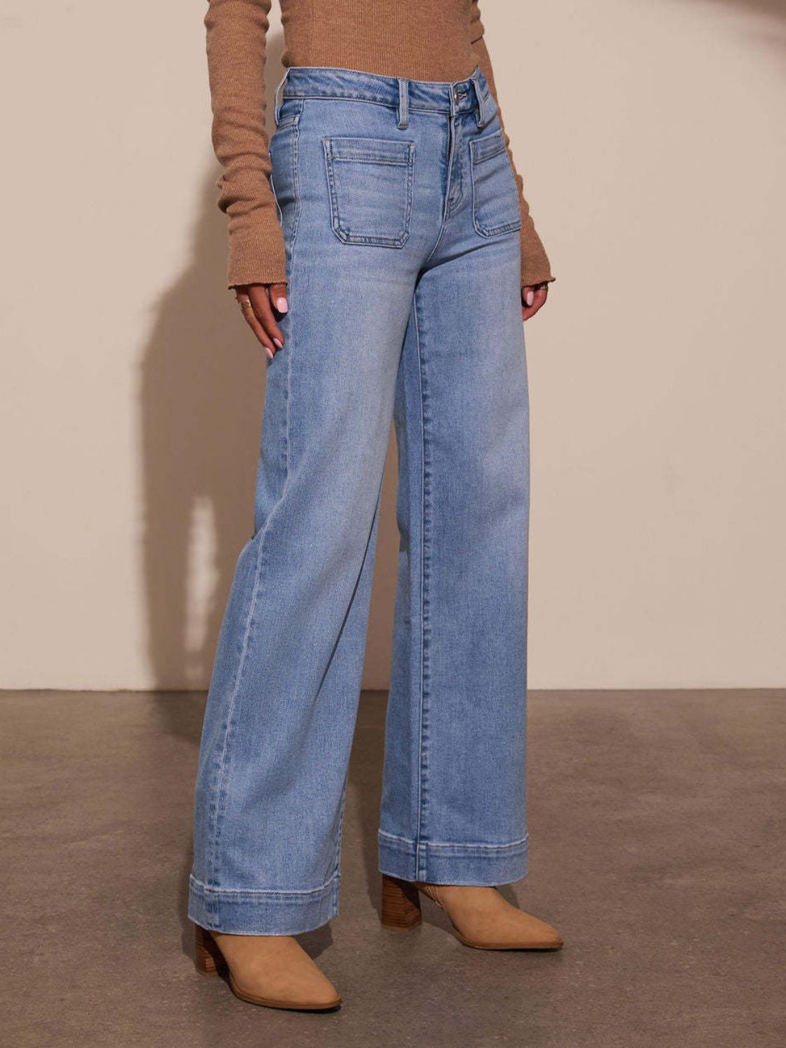 Jean large taille haute avec poche plaquée sur le devant - Les secrets de Cath