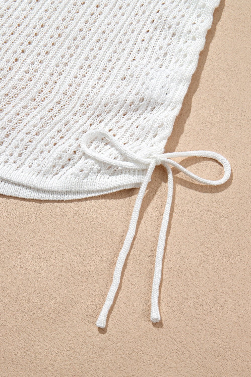 Robe cache-cœur en tricot à manches cloches ajourées et cordon de serrage - Les secrets de Cath