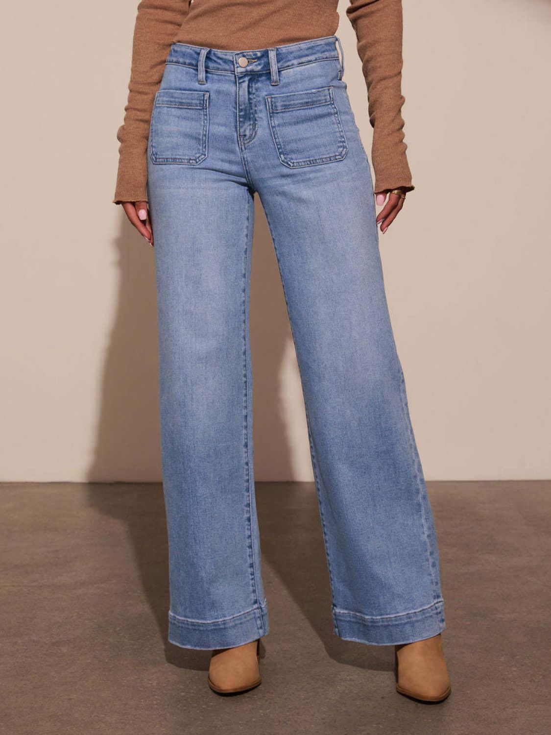 Jean large taille haute avec poche plaquée sur le devant - Les secrets de Cath