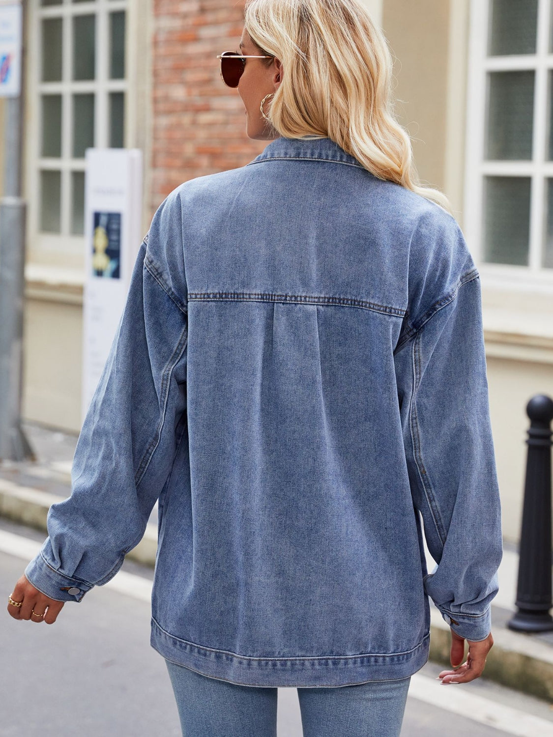 Button Up Denim Jacket with Pockets - Les secrets de Cath