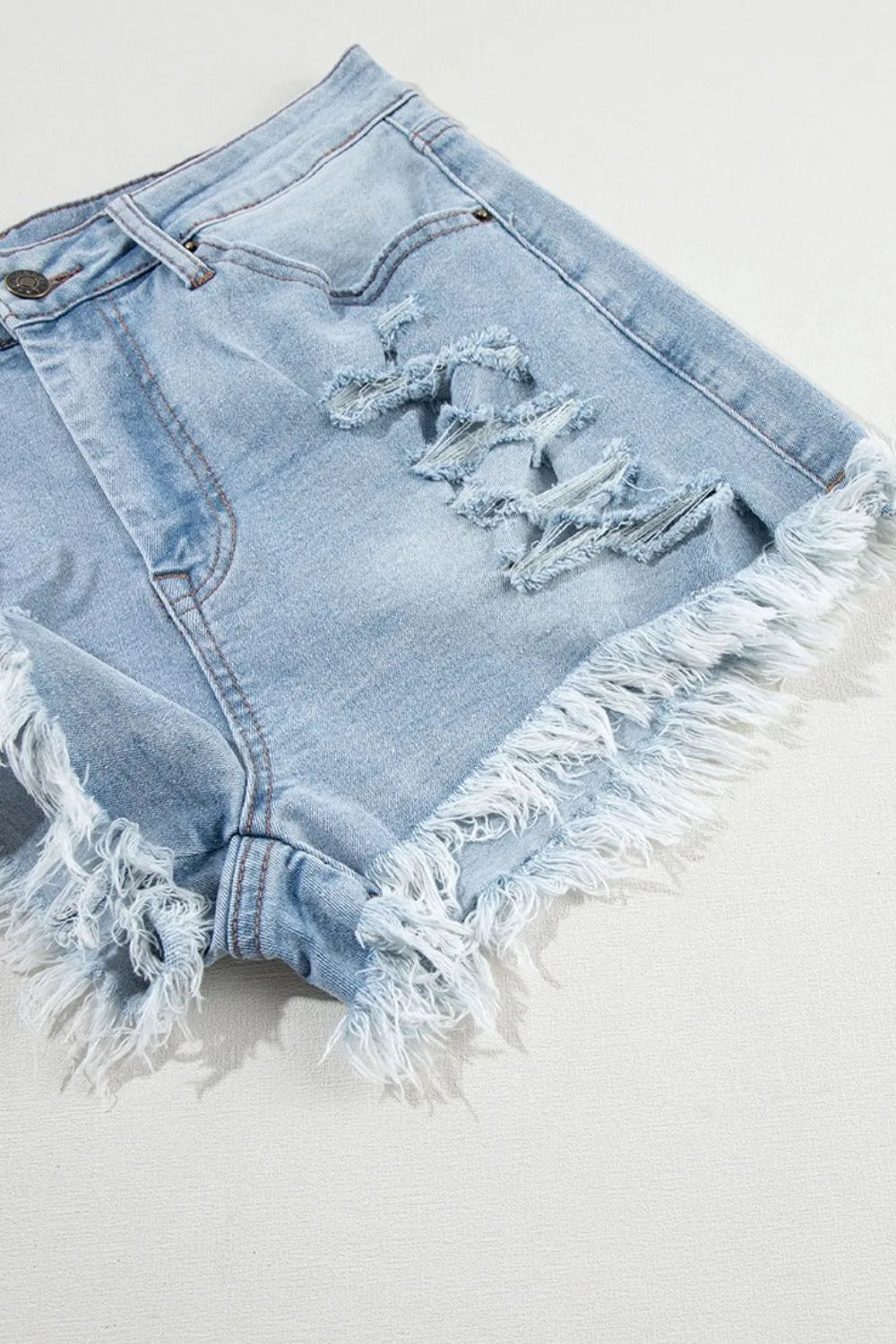Distressed Raw Hem High Waist Denim Shorts - Les secrets de Cath