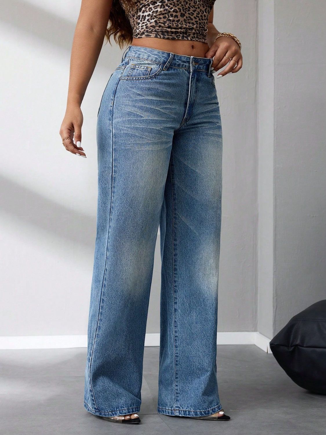Wide Leg Jeans with Pockets - Les secrets de Cath