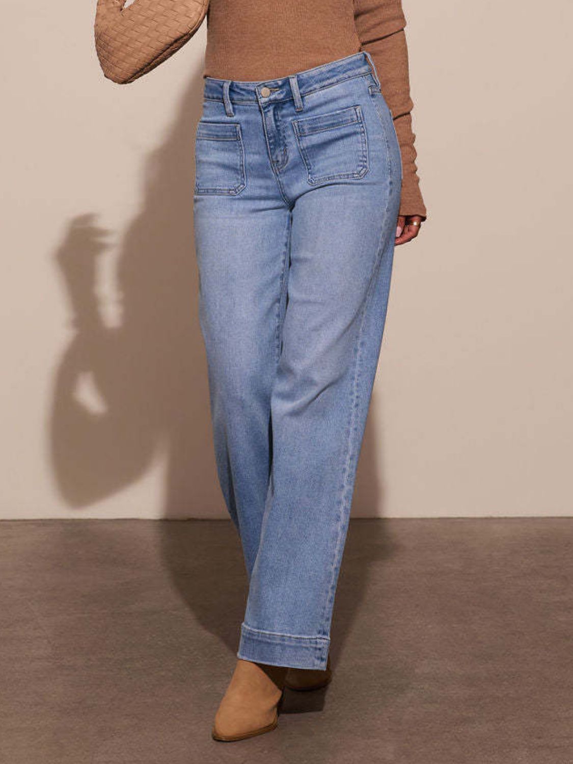 Jean large taille haute avec poche plaquée sur le devant - Les secrets de Cath