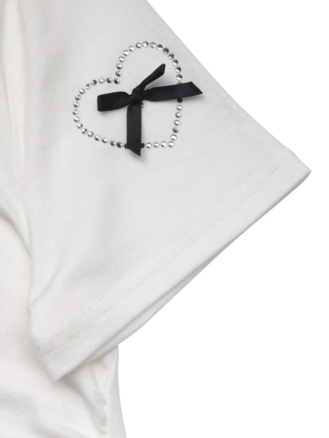 T-shirt à manches courtes et col rond avec nœud en forme de cœur - Les secrets de Cath