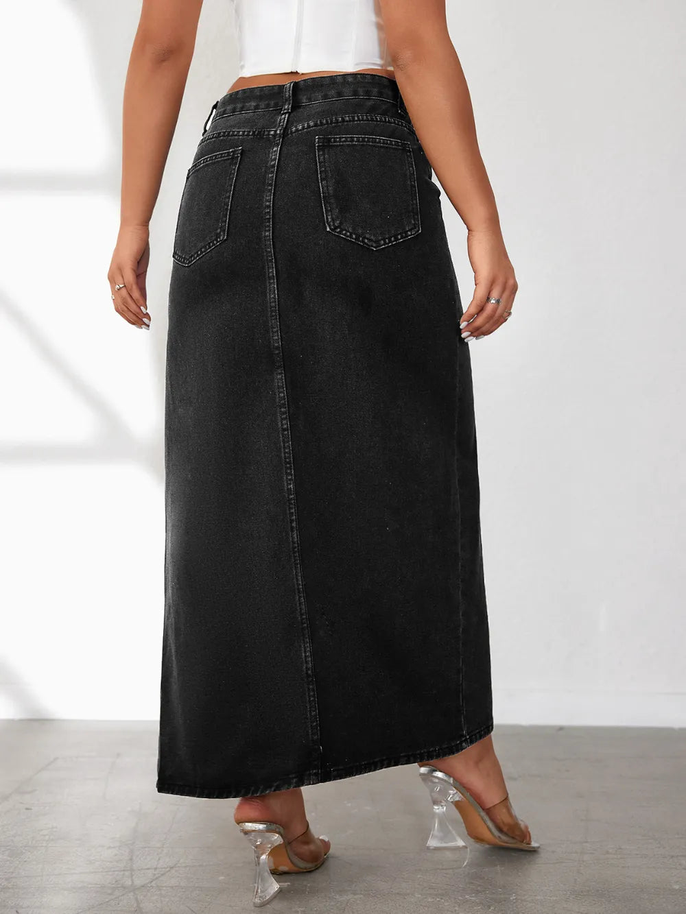 High Rise Slit Denim Skirt - Les secrets de Cath
