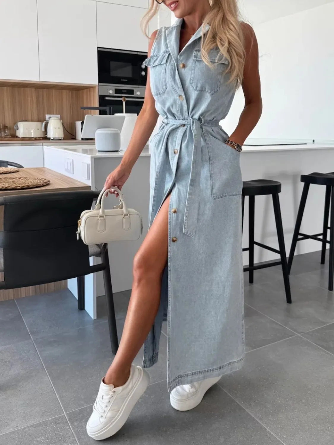 Button Front Sleeveless Denim Dress - Les secrets de Cath