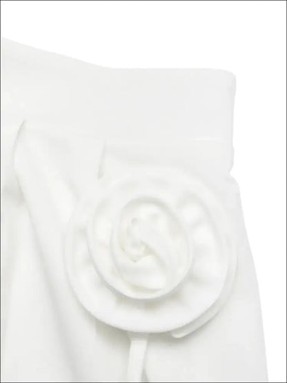 3d flower applique high-waisted shorts