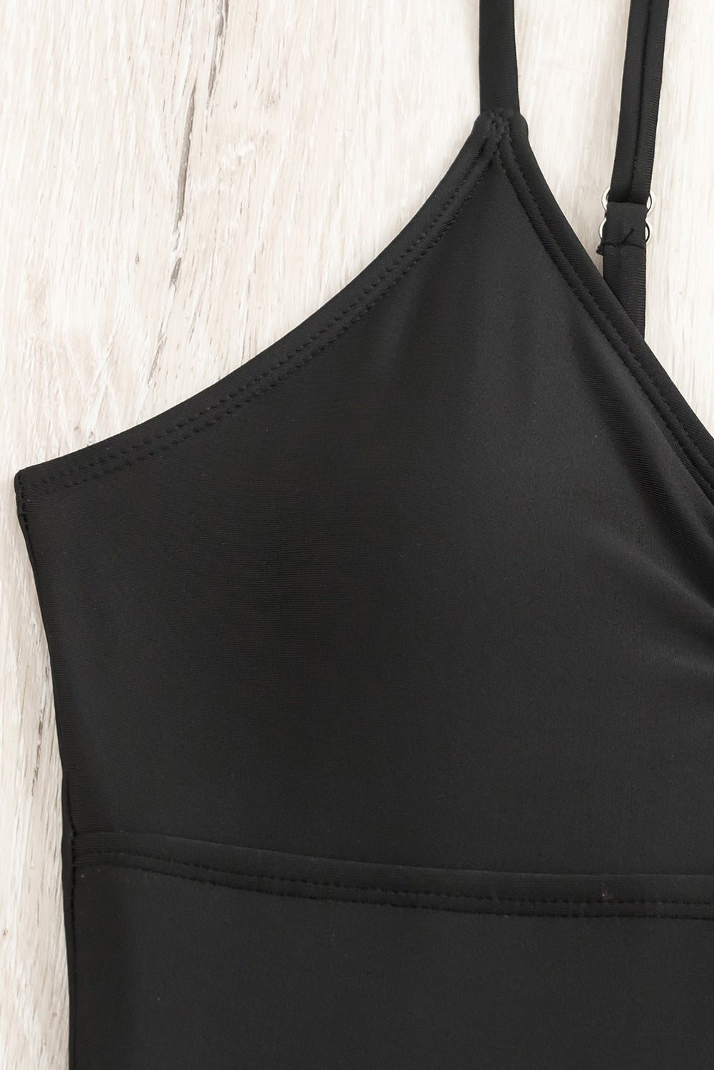 Maillot de bain une pièce à bretelles spaghetti découpées - Les secrets de Cath