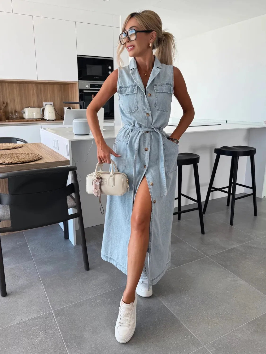 Button Front Sleeveless Denim Dress - Les secrets de Cath