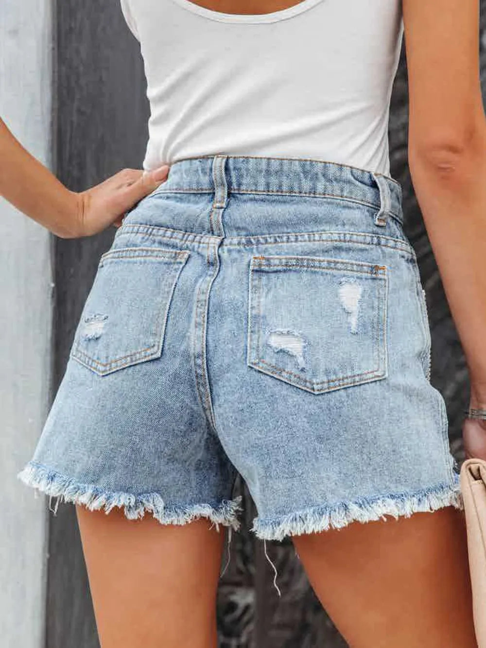 Distressed Fringe Denim Shorts with Pockets - Les secrets de Cath