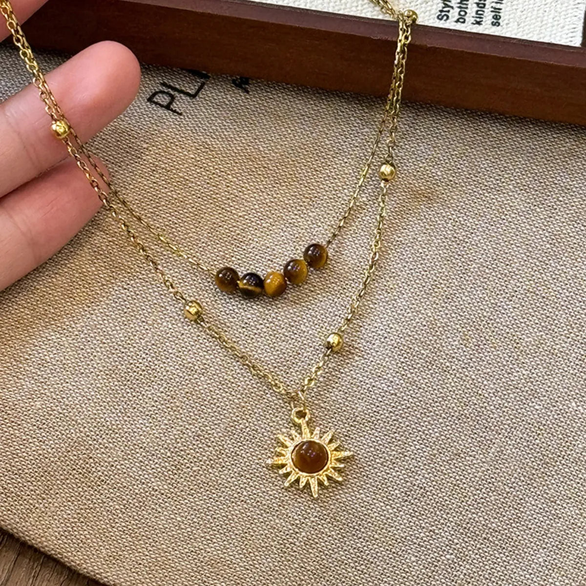 Collier double couche en cuivre œil de tigre - Les secrets de Cath