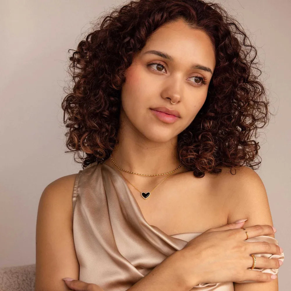 Collier de perles en acier titane - Les secrets de Cath