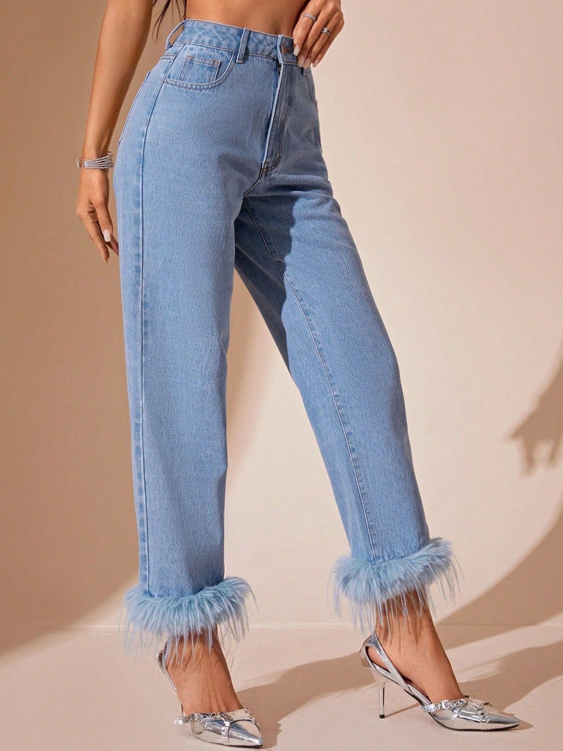 Jean droit taille haute à ourlet pelucheux - Les secrets de Cath