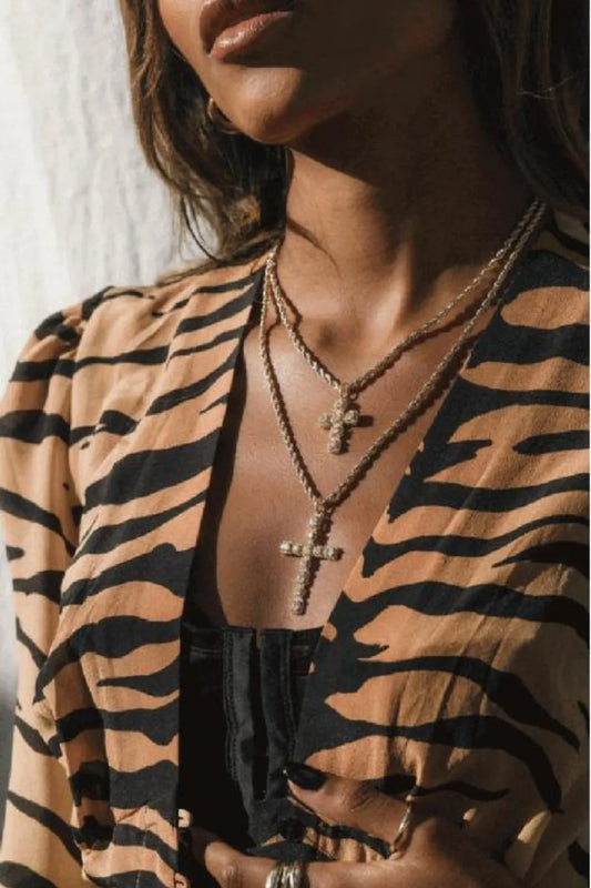 Collier avec pendentif croix en laiton et zircon incrusté - Les secrets de Cath