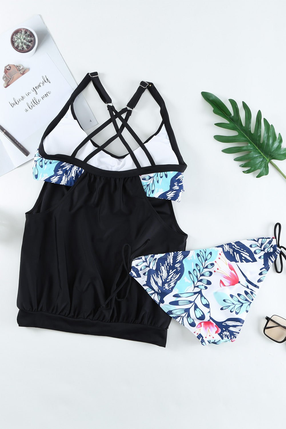 Ensemble tankini croisé à encolure dégagée pleine grandeur - Les secrets de Cath