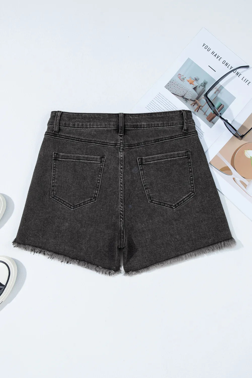 Raw Hem High Waist Denim Shorts - Les secrets de Cath