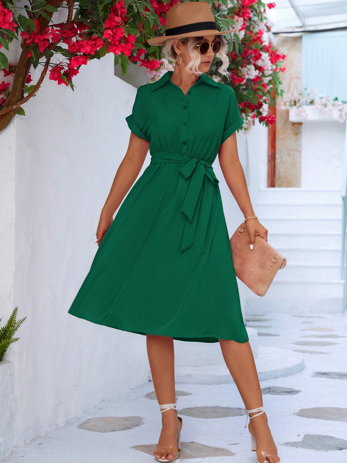 Robe boutonnée à manches courtes et ceinture nouée - Les secrets de Cath