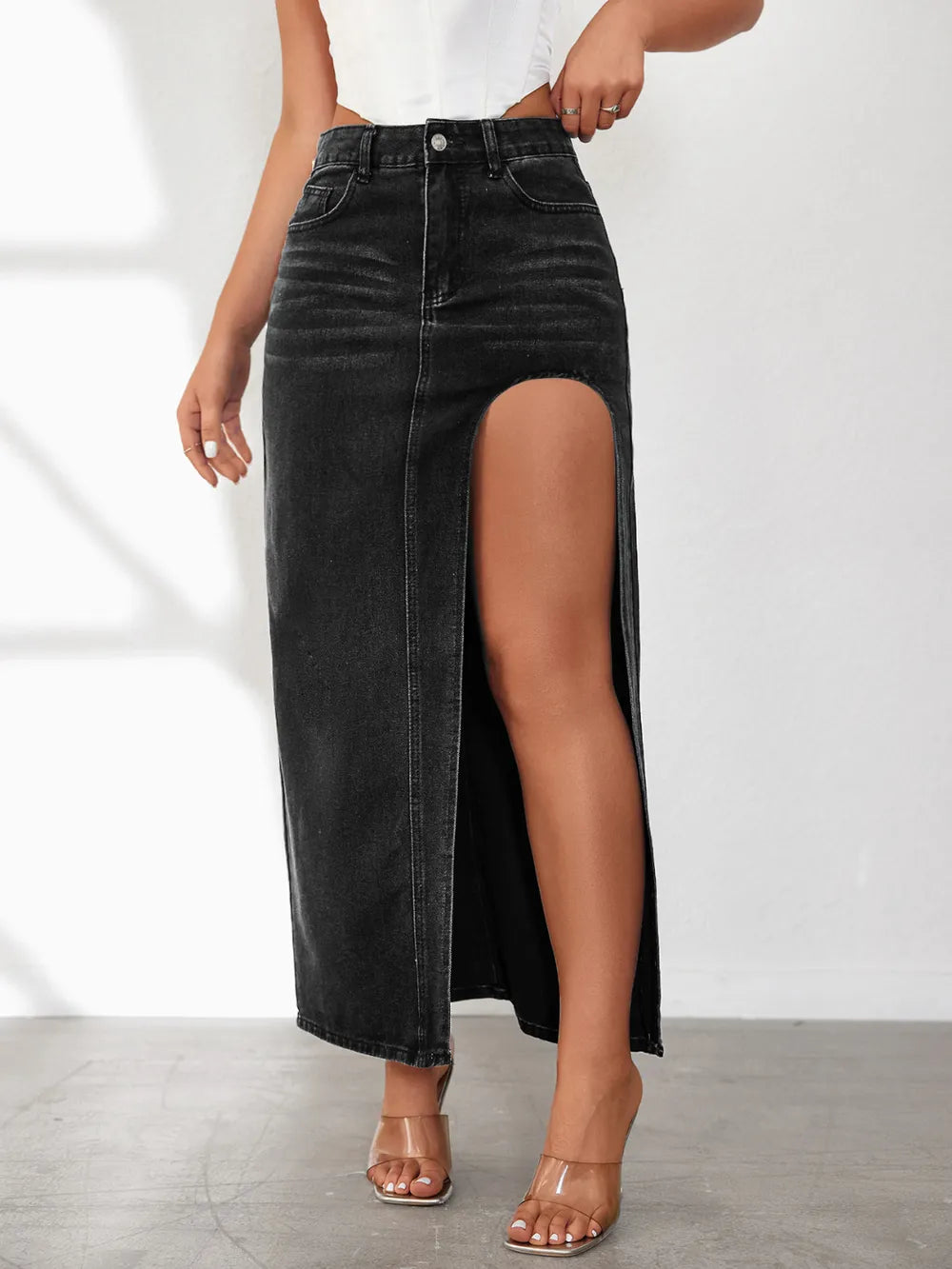 High Rise Slit Denim Skirt - Les secrets de Cath