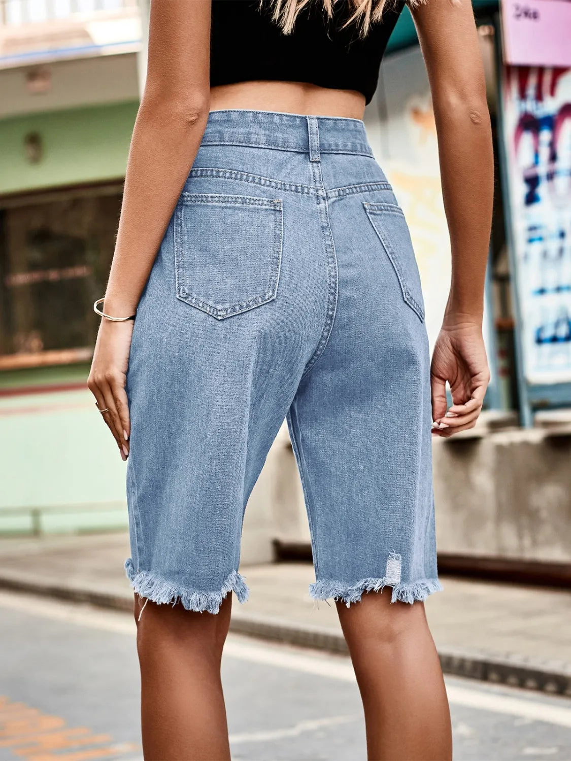 Raw Hem Denim Shorts - Les secrets de Cath