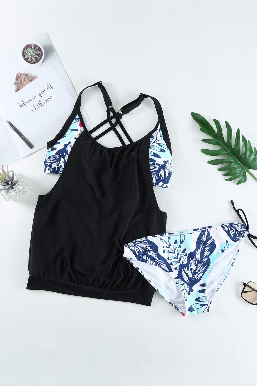 Ensemble tankini croisé à encolure dégagée pleine grandeur - Les secrets de Cath