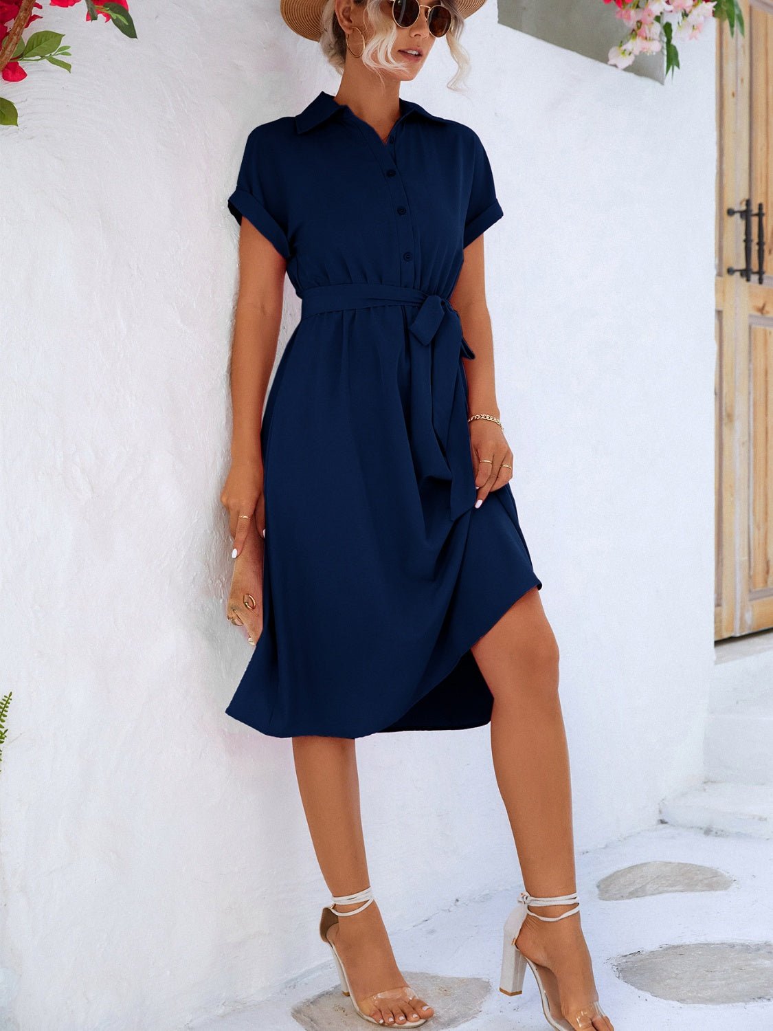 Robe boutonnée à manches courtes et ceinture nouée - Les secrets de Cath