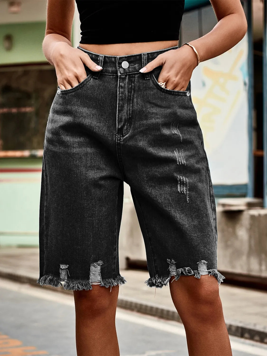 Raw Hem Denim Shorts - Les secrets de Cath