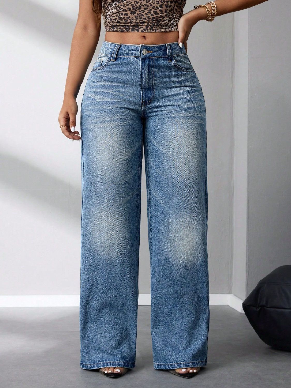 Wide Leg Jeans with Pockets - Les secrets de Cath