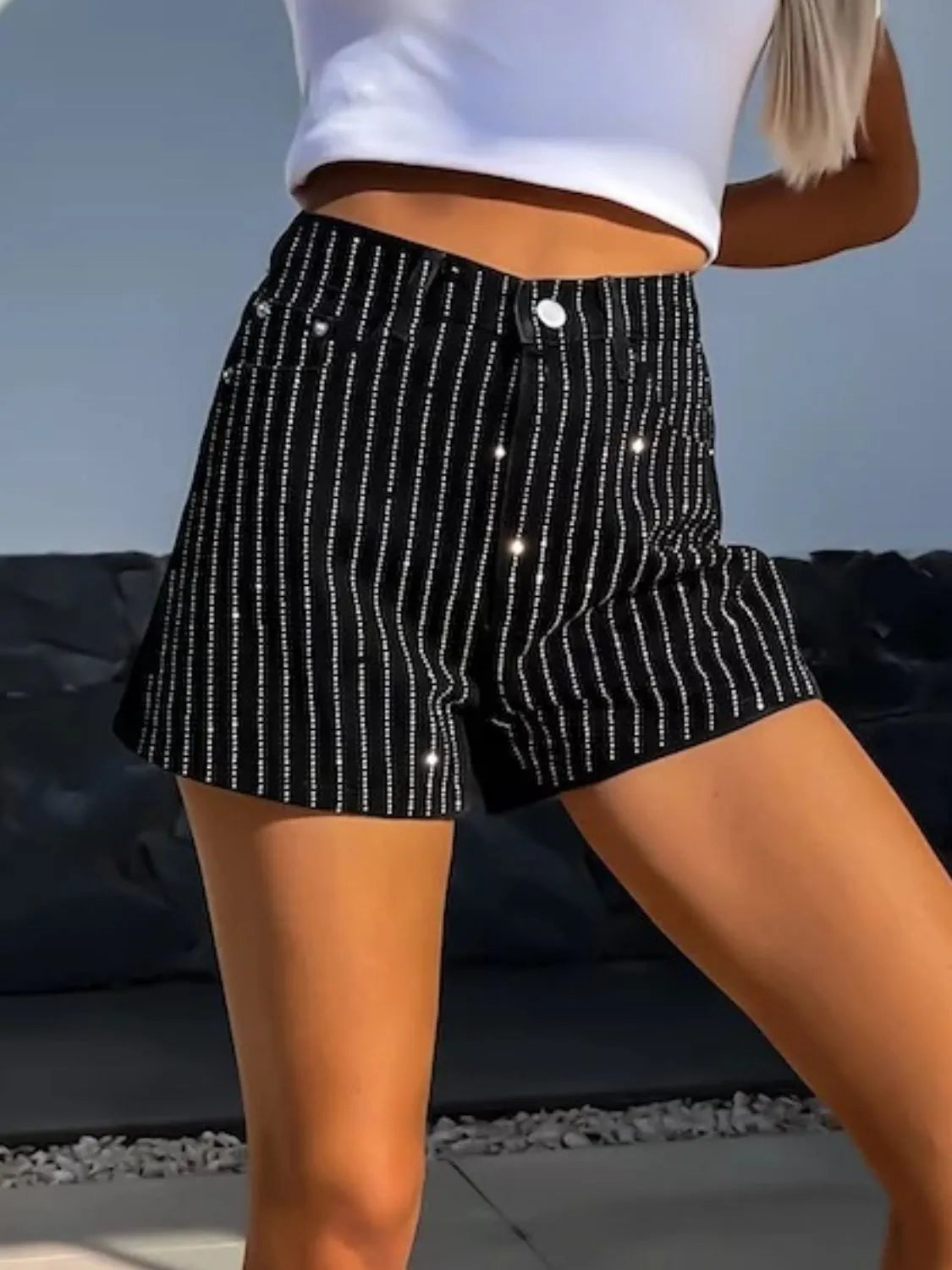 Rhinestone High Rise Denim Shorts - Les secrets de Cath