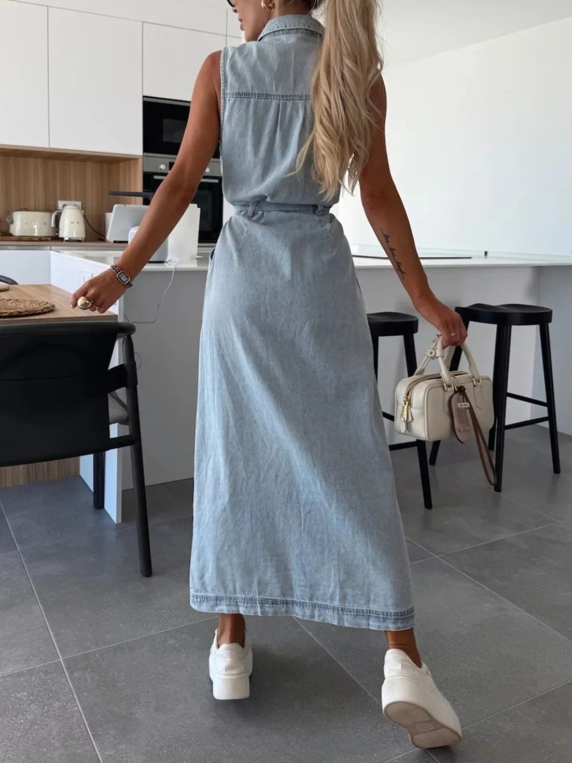 Button Front Sleeveless Denim Dress - Les secrets de Cath